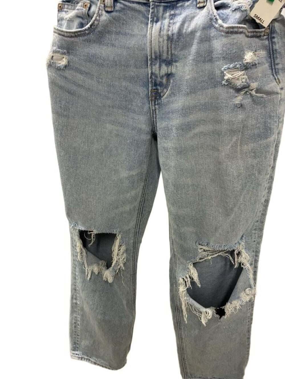 American Eagle Super High-Rise Ankle Straight Distressed Light Wash Jeans